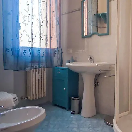 Apartman Flowerence *